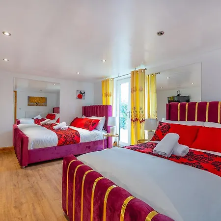 *re98bl* For Your Relaxed & Cosy + Free Parking + Free Fast Wifi * *