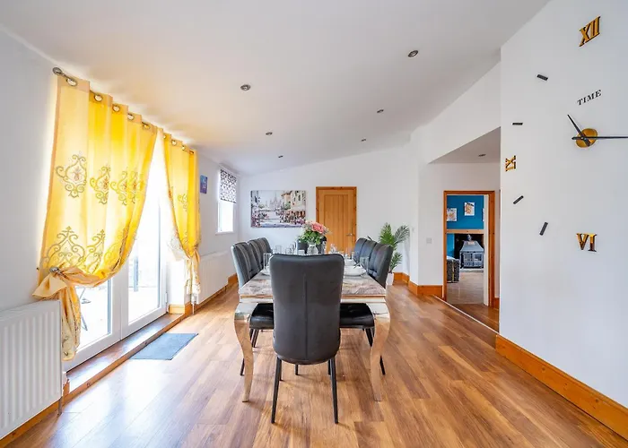 *re98bl* For Your Relaxed & Cosy + Free Parking + Free Fast Wifi * Δωμάτια σε οικογενειακή κατοικία *