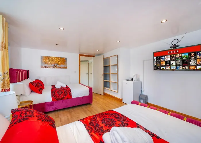 Δωμάτια σε οικογενειακή κατοικία *re98bl* For Your Relaxed & Cosy + Free Parking + Free Fast Wifi * *